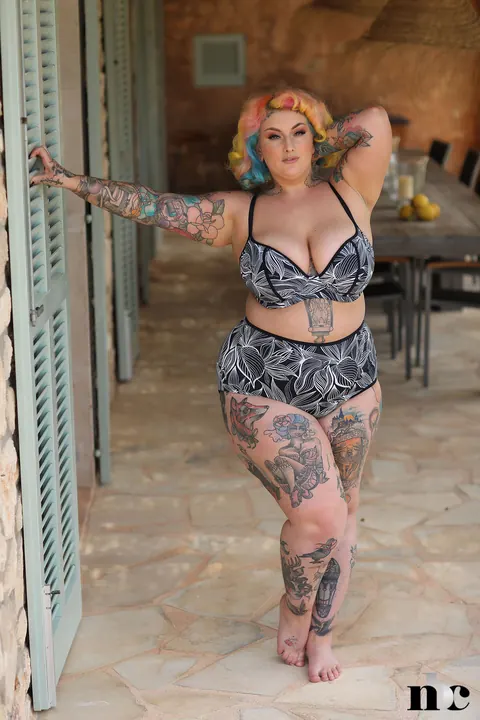 Galda Lou: Busty BBW in Glasses Strips Out of Her Lingerie – photo 2 of 21