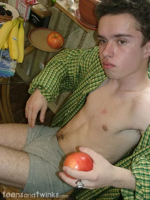 Hairy Man Undresses and Displays His Small Cock – photo 5 of 21