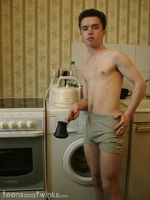 Hairy Man Undresses and Displays His Small Cock – photo 10 of 21