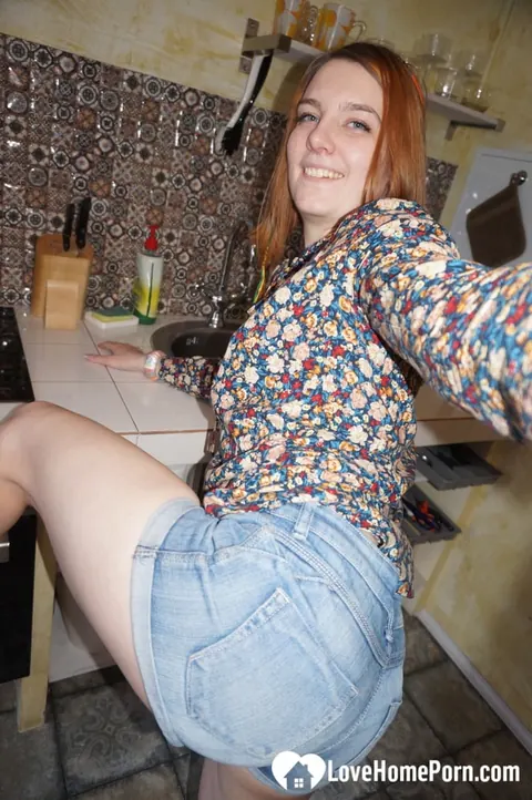 Redhead Amateur Peels Off Her Jeans and Spreads for Selfies – photo 8 of 12