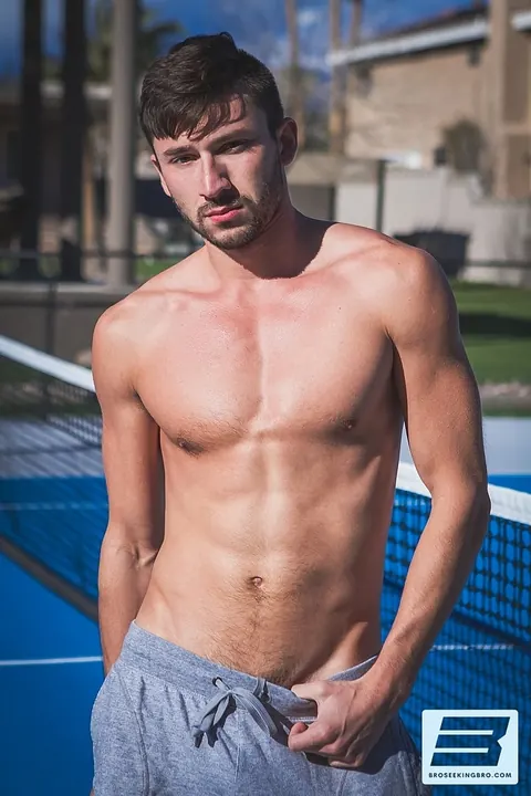 Hairy Men Suck and Fuck in an Outdoor Threesome – photo 2 of 21