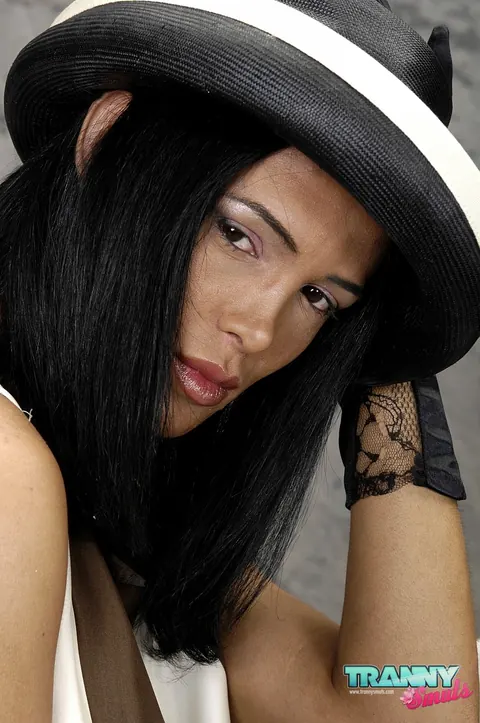 Latina Trans Woman Sucks Her Partner's Cock – photo 5 of 17