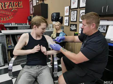 Natasha James: Skinny Blonde MILF Fucks in a Tattoo Studio – photo 7 of 21