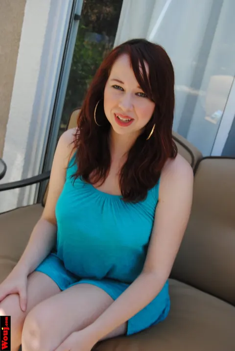 Alisyn Carliene: BBW Redhead Poses in a Dress and Shorts – photo 1 of 15