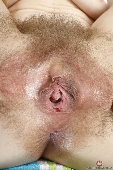 MILF Undresses to Show Her Hairy Bush – photo 18 of 21
