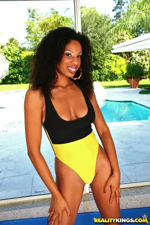 Joy Luxx: Thick Ebony Brunette Poses in a Bikini by the Pool – photo 6 of 16