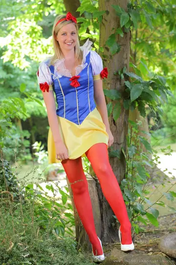 Nikki Friend – Blonde in Red Pantyhose Strips Out of Her Snow White Costume Outdoors