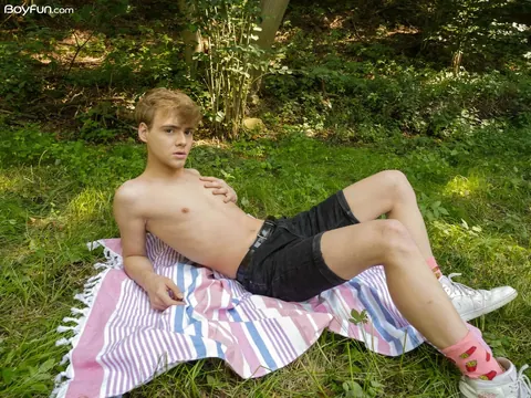 Hung Twink Undresses and Displays Cock Outdoors – photo 4 of 20