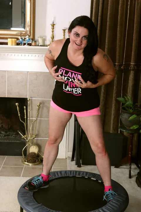 Victoria Powers: Chubby Brunette Strips Out of Her Shorts and Spreads Her Hairy Pussy – photo 2 of 21