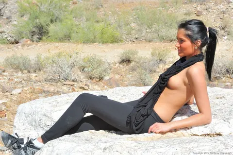 Giselle Mari: Brunette Strips Out of Her Yoga Pants and Spreads Outdoors – photo 6 of 15