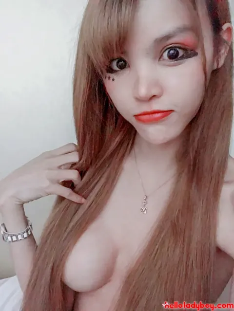 Busty Asian Trans Woman Poses Nude for Selfies – photo 12 of 20