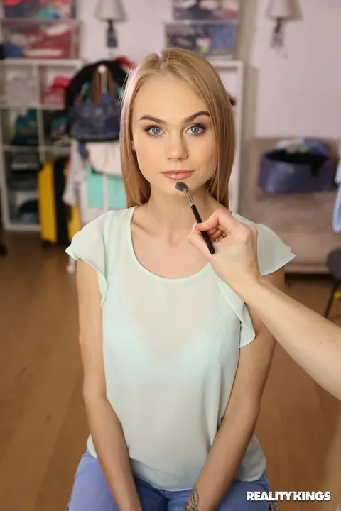Nancy A: Athletic Ukrainian Blonde Sucks and Fucks Her Partner – photo 2 of 21