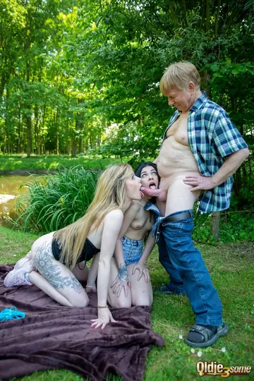 Chloe Heart – Brunette Joins an Outdoor Threesome with Doggy and Blowjobs