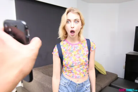 Chloe Couture: Skinny Short-Haired Blonde Sucks BBC and Gets Fucked – photo 3 of 21