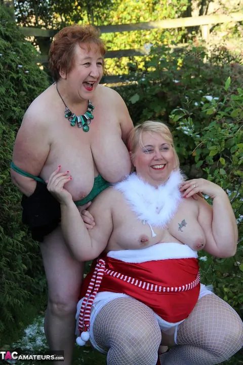 Kinky Carol: Mature Redhead Licks and Fingers Her BBW Lover – photo 5 of 20