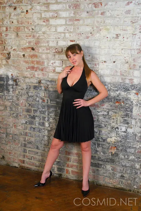 Thick Busty Woman Strips Out of Her Black Dress in Heels – photo 2 of 16