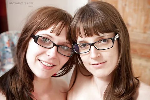 Two Hairy Brunettes in Glasses Share Lesbian Fingering and Pussy Licking – photo 16 of 16