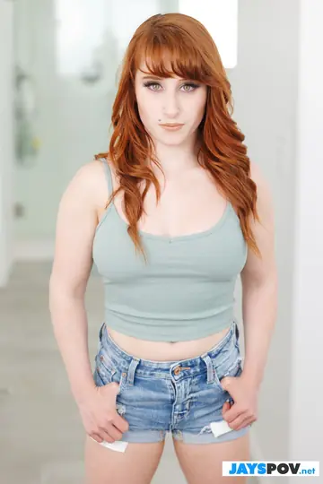 Alice Marie – Thick Redhead in Shorts Sucks Cock and Gets Fucked Doggy Style