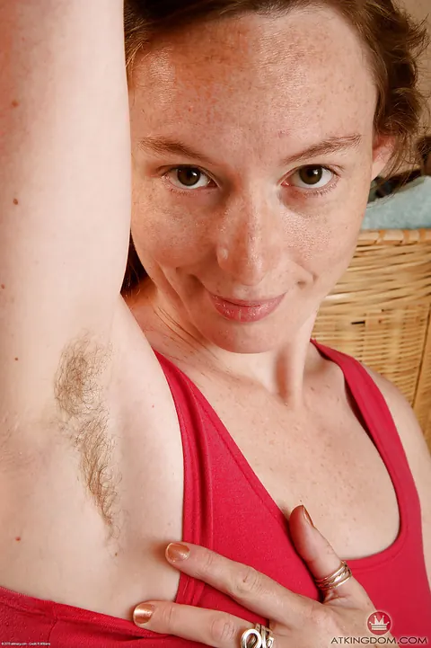 Ana Molly: Redhead MILF Shows Hairy Armpits and Spreads Her Pussy – photo 1 of 16