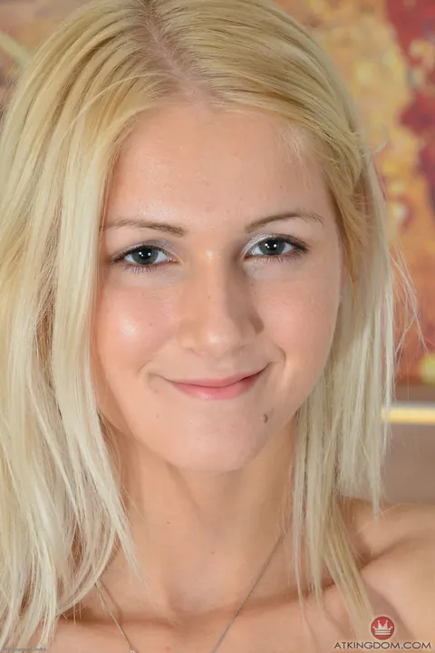 Ashley Love: Tattooed Blonde Poses Nude Showing Her Small Natural Tits – photo 20 of 21