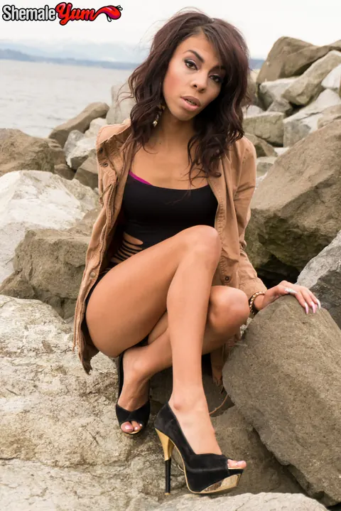 Ebony Trans Woman Strips Out of Her Dress Outdoors – photo 1 of 16