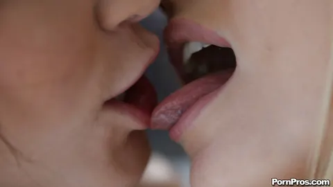 Holly Michaels: Tall Blonde and Brunette Lesbians Lick and Finger – photo 6 of 16