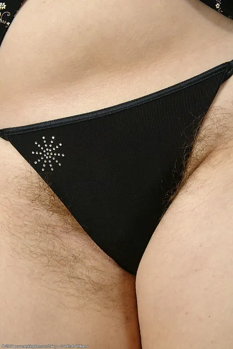 Busty Woman Spreads Her Hairy Pussy Wide – photo 3 of 20