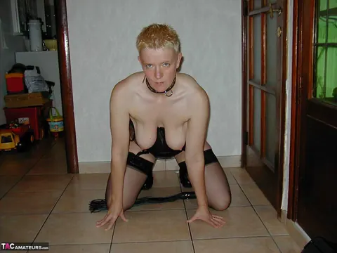 Tiffany Pearl: Mature Blonde MILF Shows Off Her Stockings and Leather Boots – photo 7 of 16