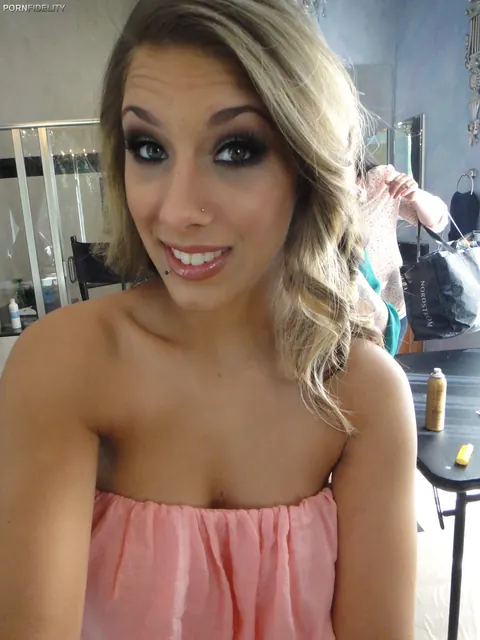 Natasha Vega: Latina Blonde Bares Her Big Tits and Spreads Her Pussy Outdoors – photo 15 of 16