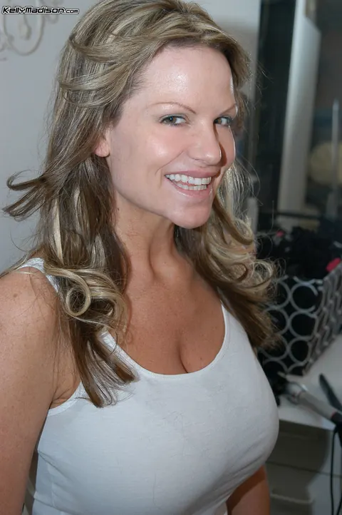 Carmel Moore: Petite Mature Blonde Shows Off Her Big Tits and Tattoos – photo 7 of 16