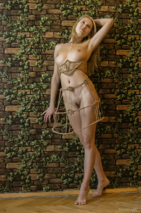 Woman with Big Tits Undresses and Poses Nude – photo 16 of 21