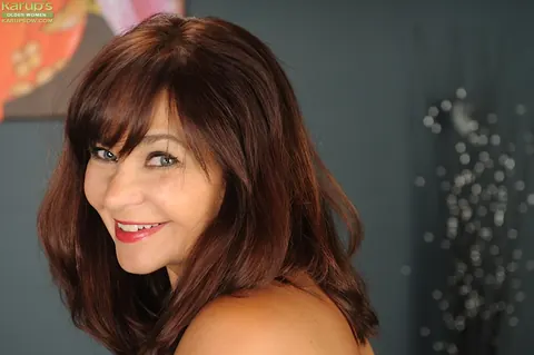 Natasha Oliwski: Mature Brunette in Heels Shows Off Her Hairy Pussy – photo 10 of 16