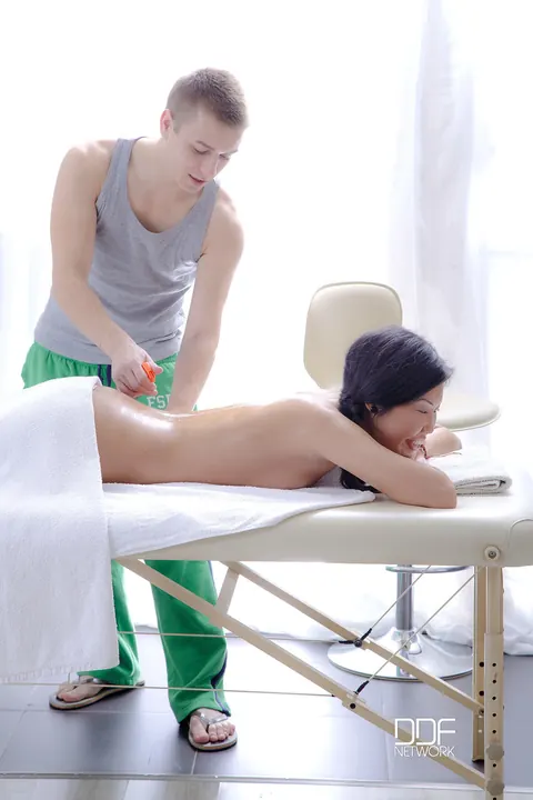 Mira D: Slim Asian Brunette Gets Oiled and Fucked by Masseur – photo 3 of 21