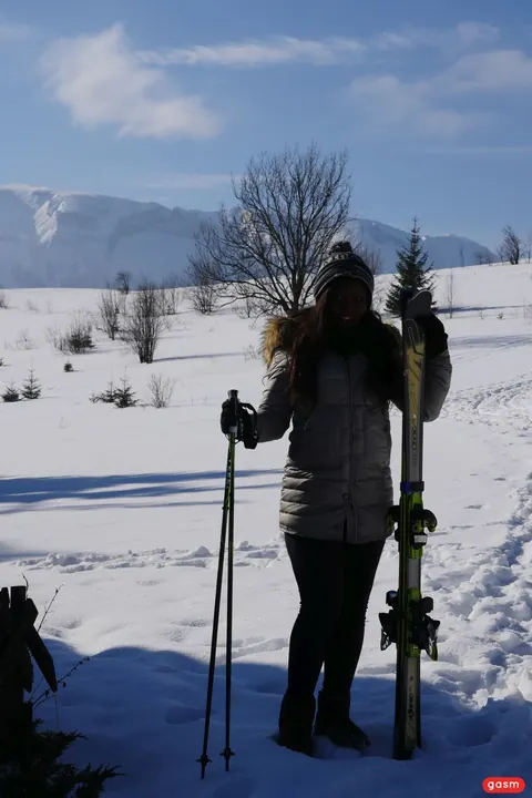 Sunny Star: Ebony Brunette Models a Ski Outfit in the Snow – photo 6 of 15