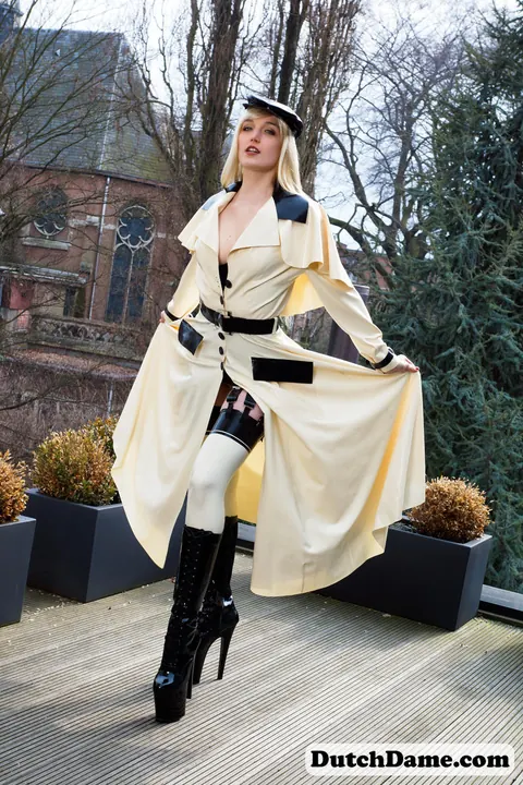Blonde in Latex Lingerie and Stockings Outdoors – photo 12 of 16