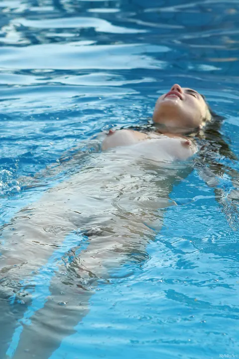 Sofy Bee: Tanned Tattooed MILF Spreads Her Hairy Pussy by the Pool – photo 2 of 20