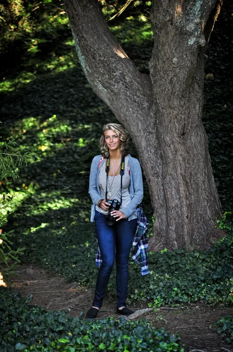 Marilyn Winters: Tanned Blondes in Jeans Kiss and Finger Each Other Outdoors – photo 19 of 20