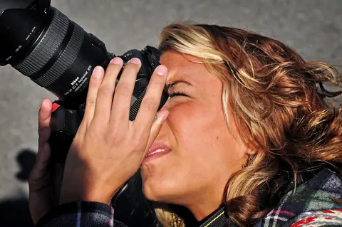 Marilyn Winters: Tanned Blondes in Jeans Kiss and Finger Each Other Outdoors – photo 12 of 20