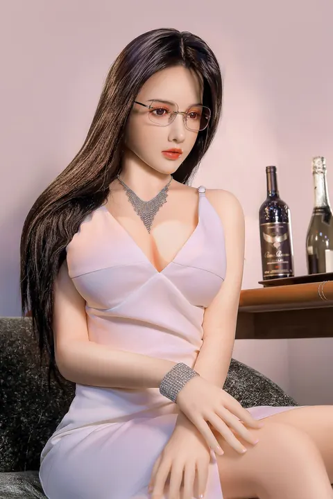 Mature Woman in Glasses Strips Nude and Poses – photo 3 of 15