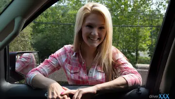 Hope Harper – Busty Blonde Strips Outdoors and Gets Fucked for a Free Ride