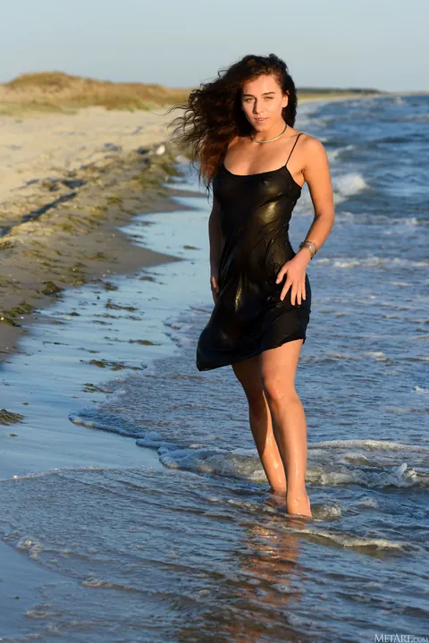 Curly Ukrainian Brunette Spreads on the Beach – photo 4 of 21