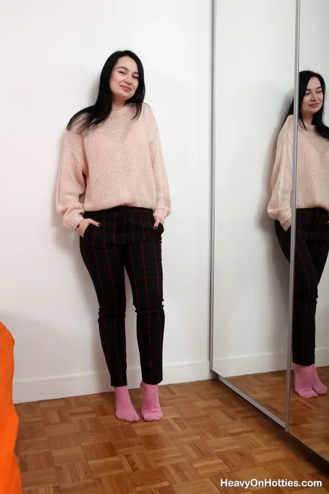 Black-Haired Amateur Sucks and Fucks Before a Facial – photo 1 of 21