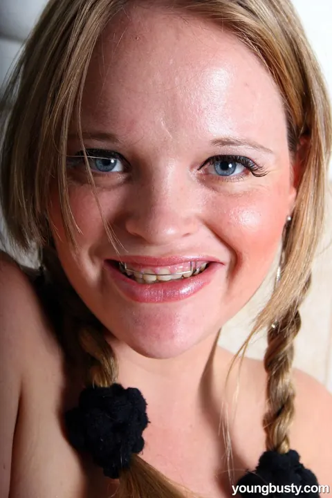 Kissy Darling: Blonde BBW in Pigtails Unveils Her Huge Natural Tits – photo 18 of 21