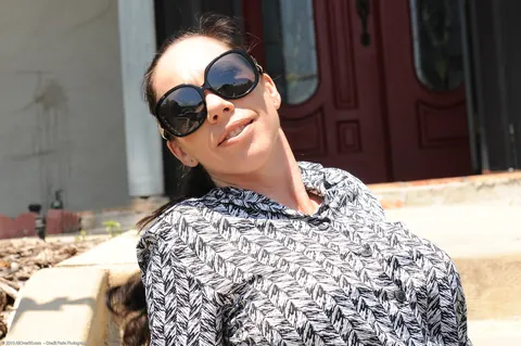 Mature Brunette MILF Flashes Outdoors Then Strips and Spreads – photo 2 of 20
