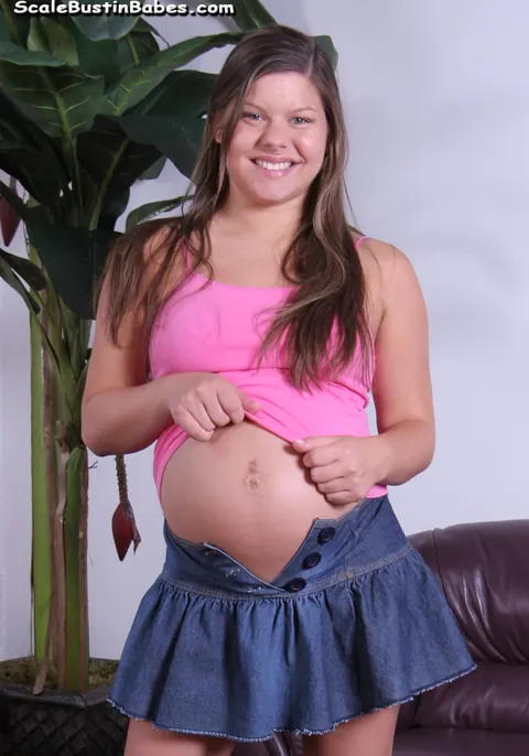Pregnant Amateur Sucks Cocks and Takes Facials in a Group – photo 2 of 20