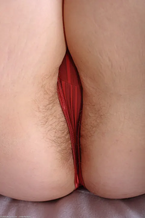 Mature Curvy Blonde Bares All and Spreads Her Hairy Pussy – photo 4 of 20