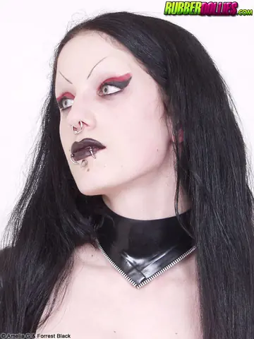 Thick Woman Strips Out of Her Latex Bodysuit in Heels