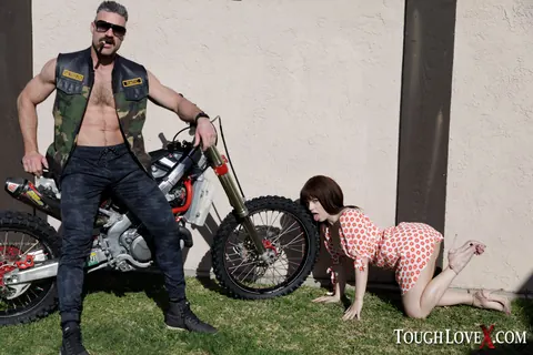 Kiara Edwards: Tattooed Brunette MILF Fucked Doggy Over Desk – photo 1 of 20