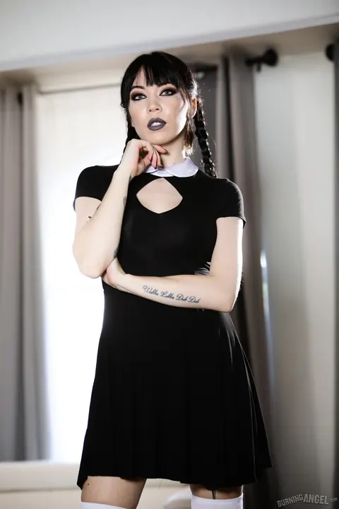 Leda Elizabeth: Tattooed Brunette in Stockings Takes Office Anal and Bondage – photo 2 of 15