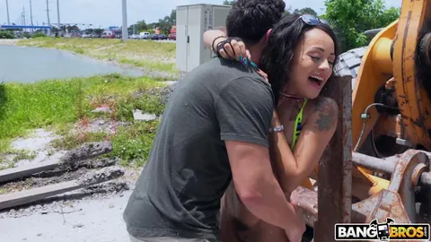 Holly Hendrix: Petite Hairy Latina Fucks in a Bikini Outdoors – photo 5 of 21